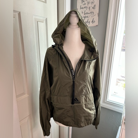 NWOT Adidas “wind rdy” hooded windbreaker legacy green size tagged xs fits small - Picture 2 of 16